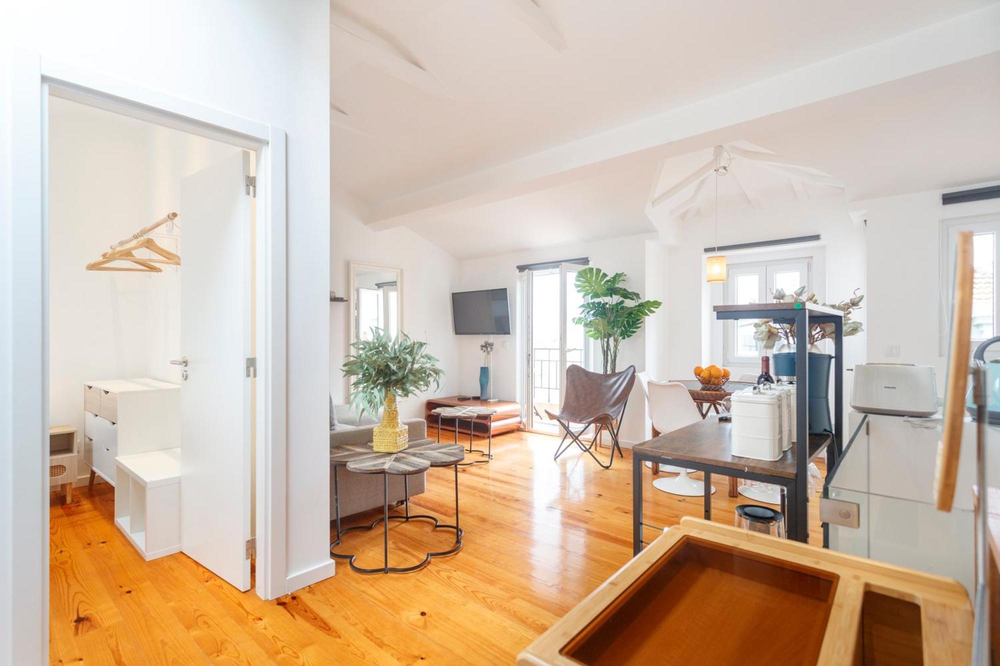 Bica Blue 1br Loft W Riverview N Ac By Lu Holidays Lissabon